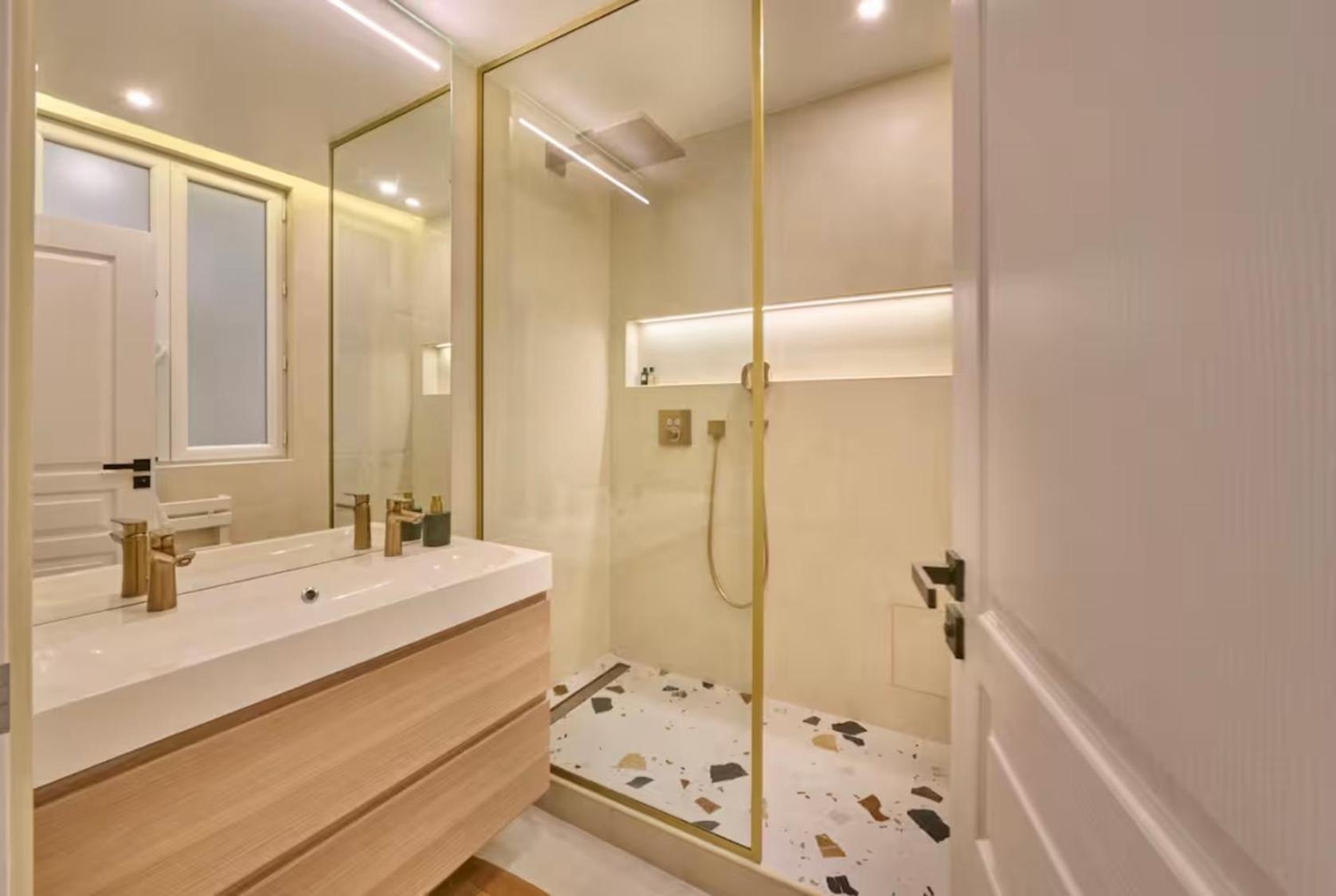 Beach - Kitchen - Wifi - Air Conditioning - Center - Tram นีซ ภายนอก รูปภาพ